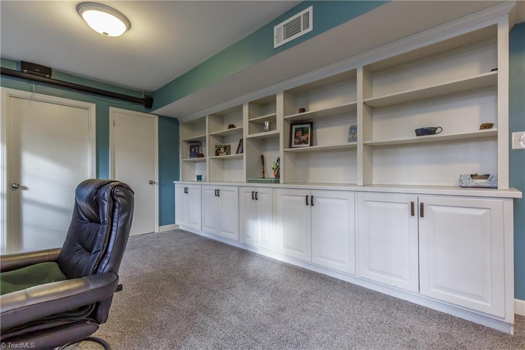 1012 Cantering Road High Point, NC 27262 - Photo 23 of 30 Gallery Image 23
