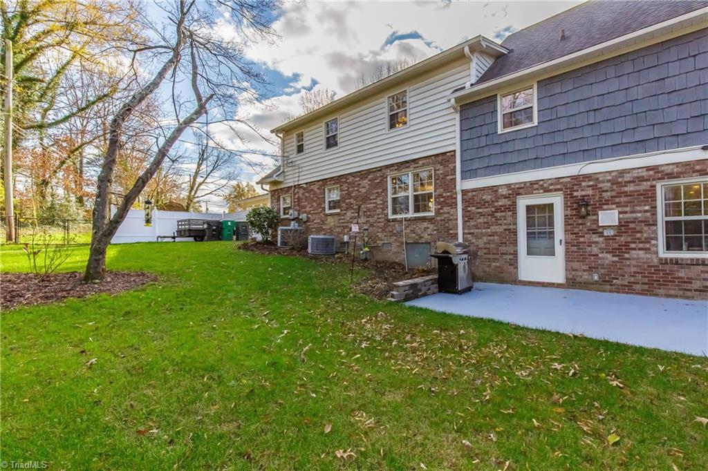 1012 Cantering Road High Point, NC 27262 - Photo 26 of 30 Gallery Image 26