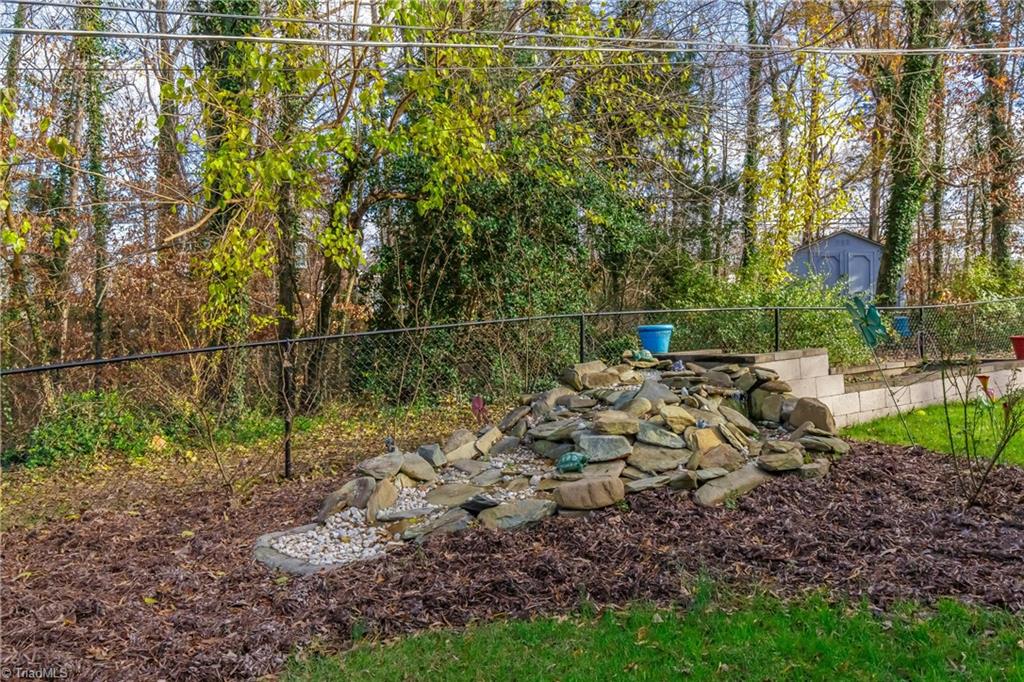 1012 Cantering Road High Point, NC 27262 - Photo 27 of 30 Gallery Image 27