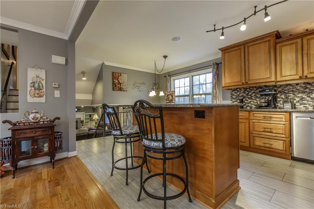 1012 Cantering Road High Point, NC 27262 - Photo 8 of 30 Gallery Image 8