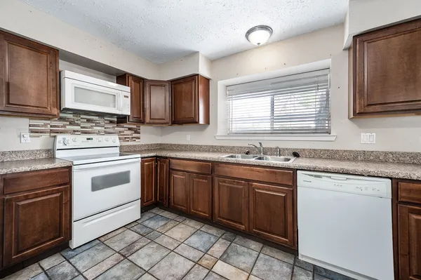 $240,000 | 4734 Lost Lake Lane, Spring, TX 77388