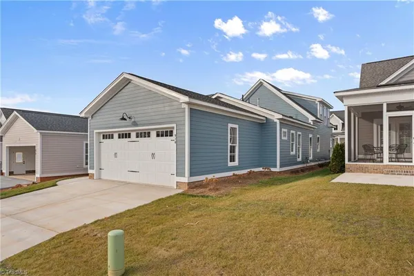 $594,900 | 910 Eucalyptus Court, Winston-Salem, NC 27106