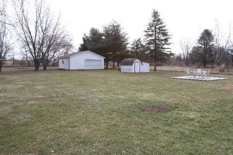 5102 North McKinley Road Flushing, MI 48433 - Photo 13 of 16 20433119-12.JPG