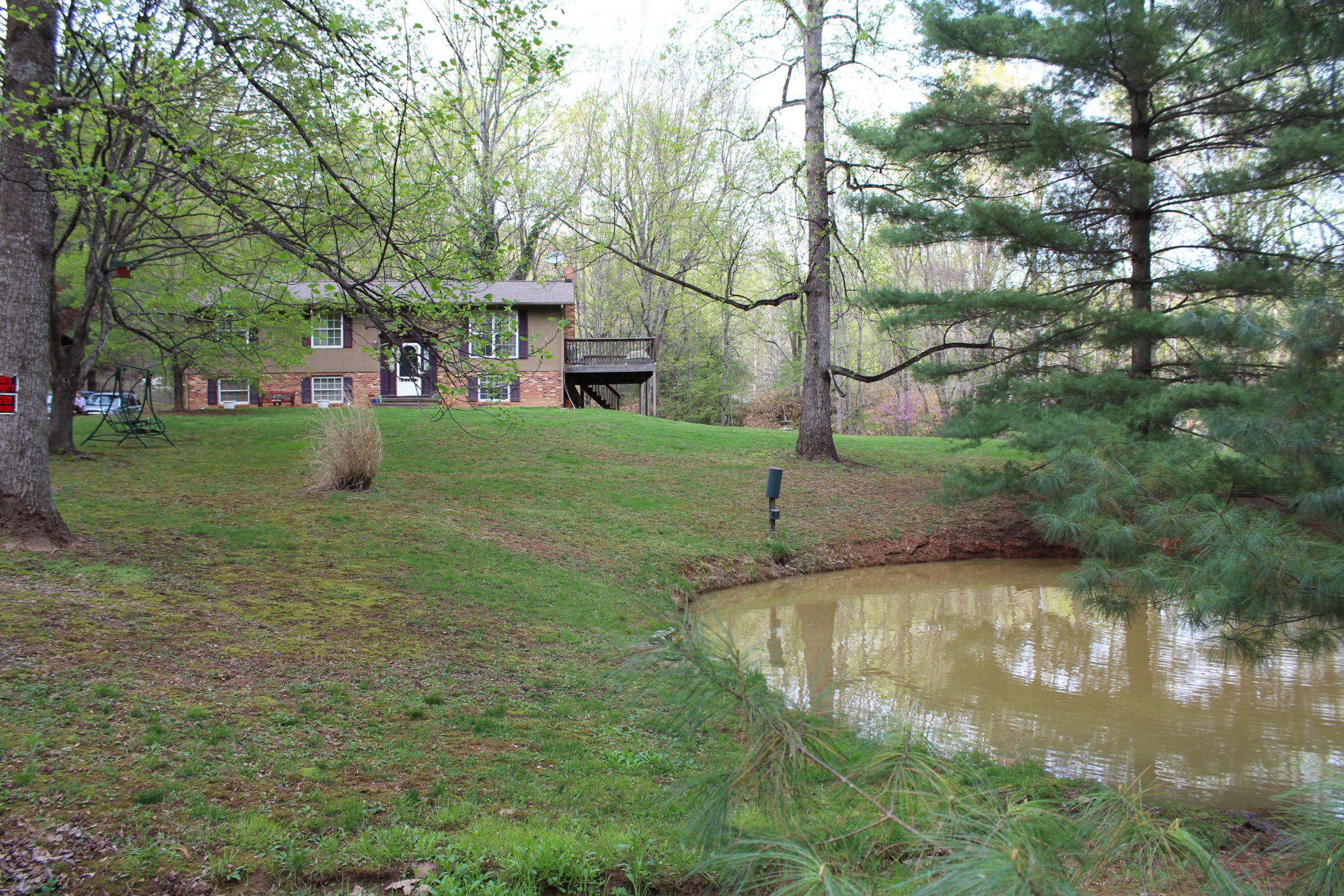 1575 Potters Road Vinton, VA 24179 - Photo 3 of 50 IMG_0948