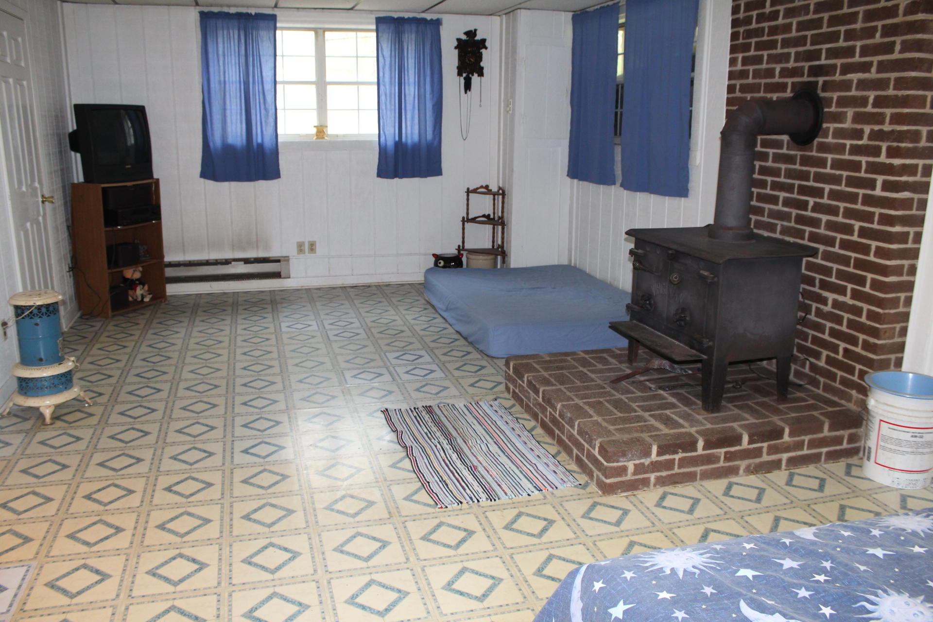 1575 Potters Road Vinton, VA 24179 - Photo 31 of 50 IMG_0913