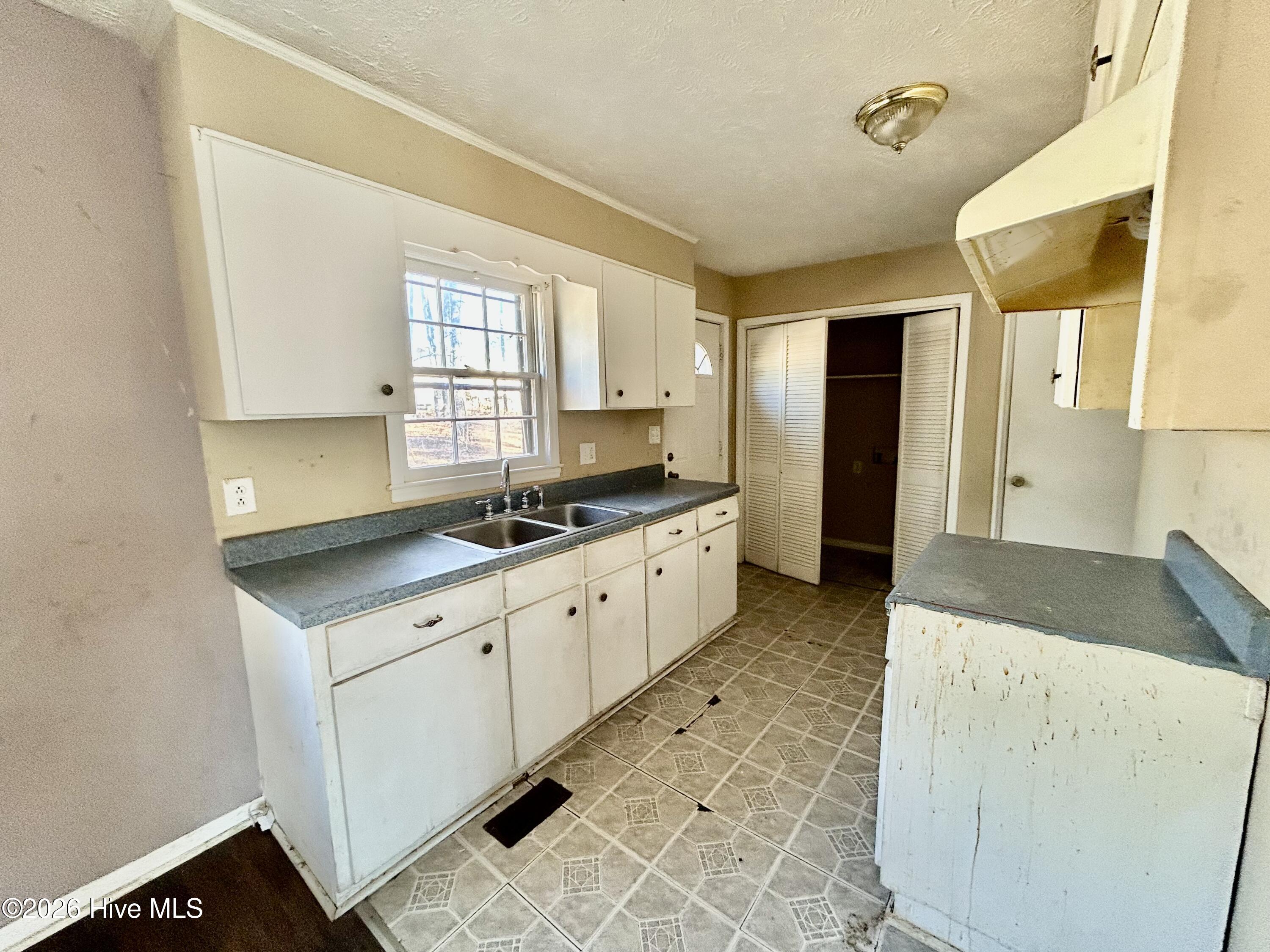 906 Cypress Street Rockingham, NC 28379 - Photo 6 of 19 IMG_7410
