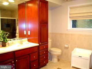 950 Mearns Road Warminster, PA 18974 - Photo 2 of 5 Gallery Image 2