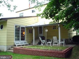 950 Mearns Road Warminster, PA 18974 - Photo 4 of 5 Gallery Image 4
