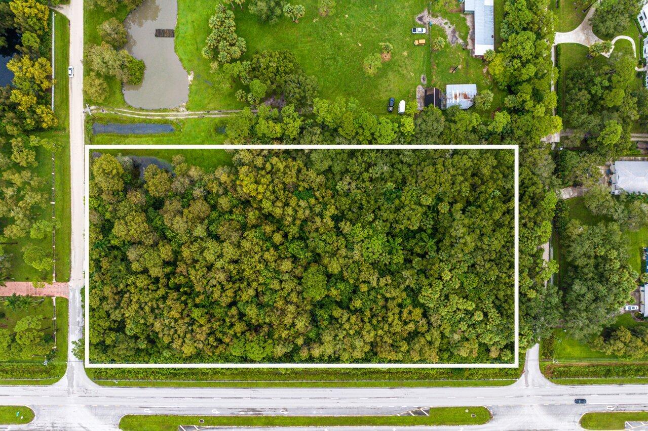 Xxxxx East Indiantown Road Jupiter, FL 33478 - Photo 8 of 9 a view of a yard with an outdoor space