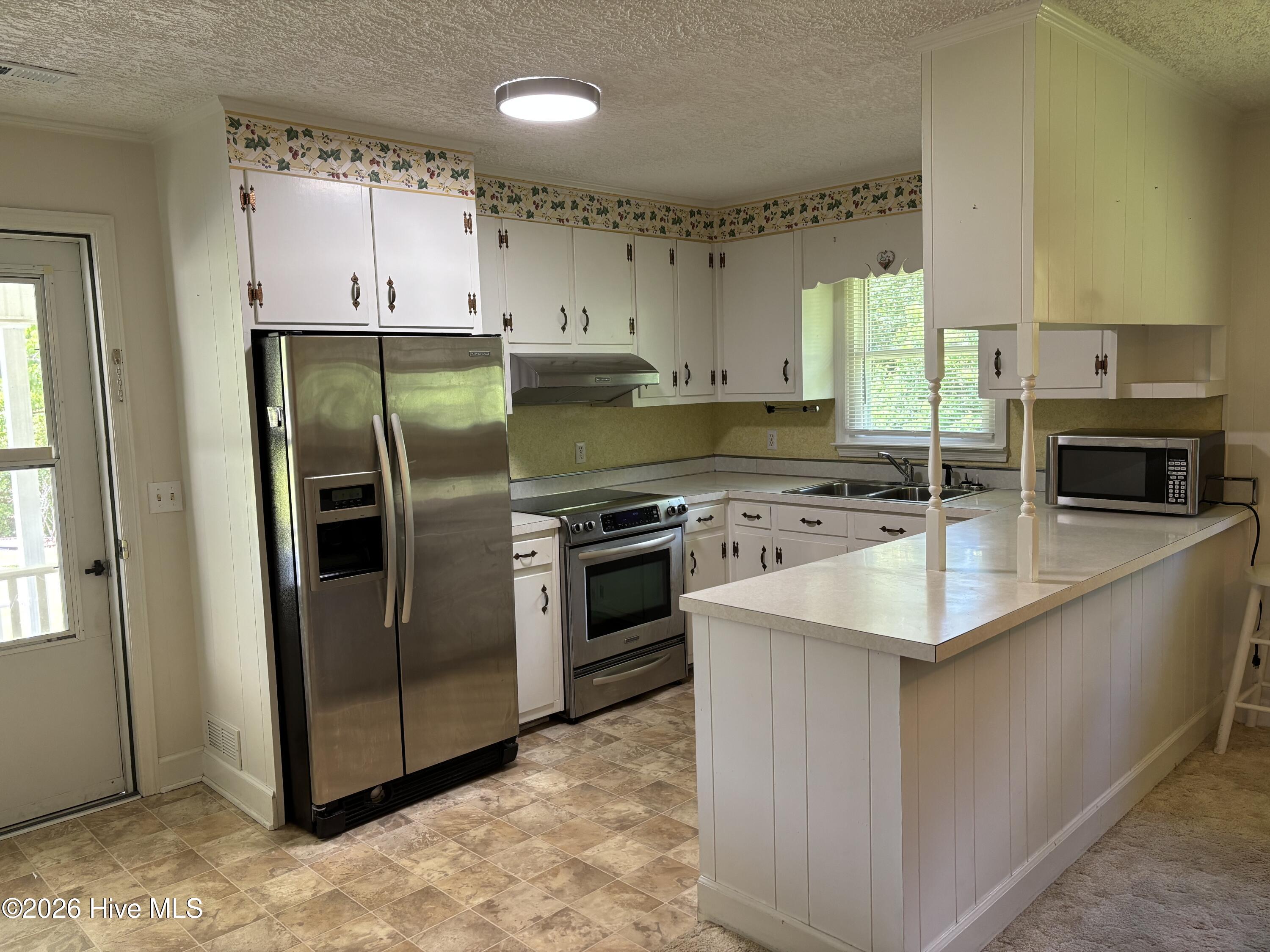 312 Neuse Cliff Road New Bern, NC 28560 - Photo 7 of 56 Open kitchen