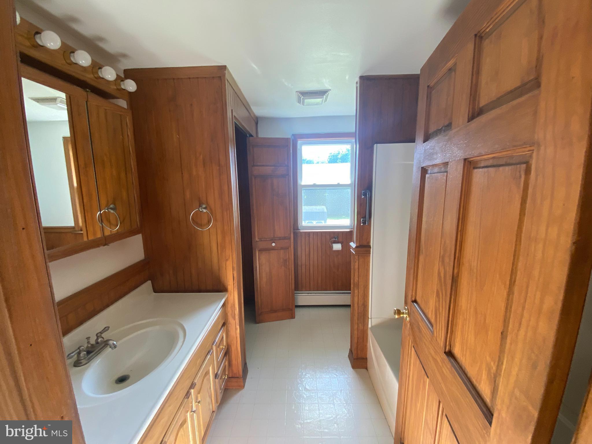 28 Rock Road Pine Grove, PA 17963 - Photo 16 of 20 Bathroom