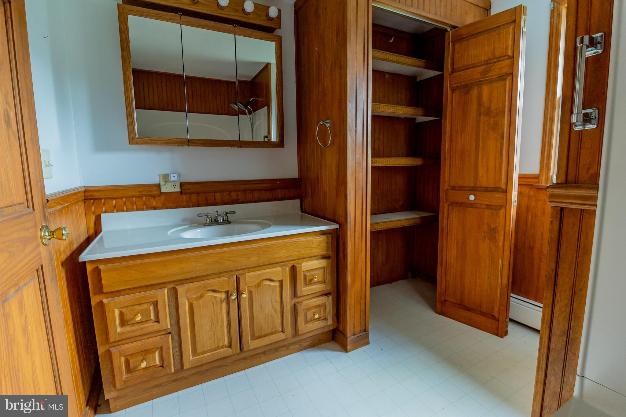 28 Rock Road Pine Grove, PA 17963 - Photo 18 of 20 Bathroom