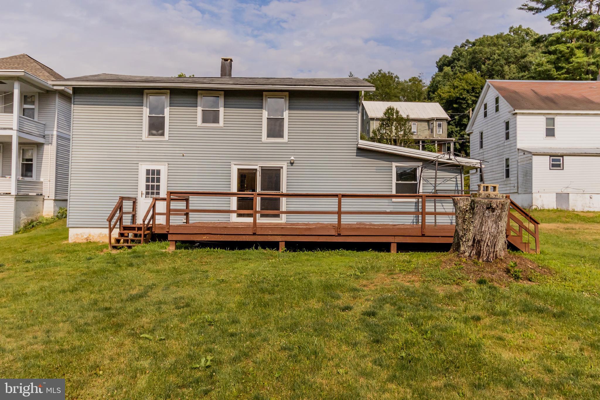 28 Rock Road Pine Grove, PA 17963 - Photo 20 of 20 Large deck for entertaining