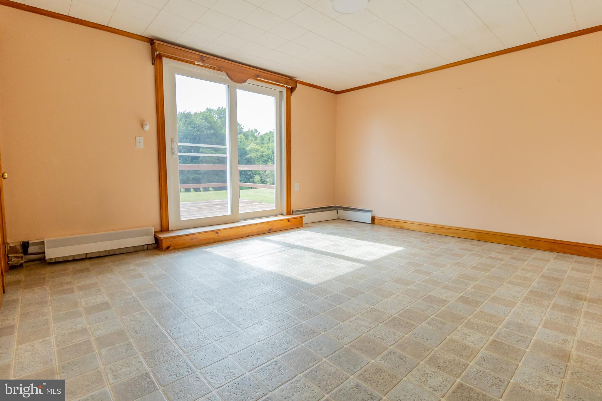 28 Rock Road Pine Grove, PA 17963 - Photo 6 of 20 Dining room