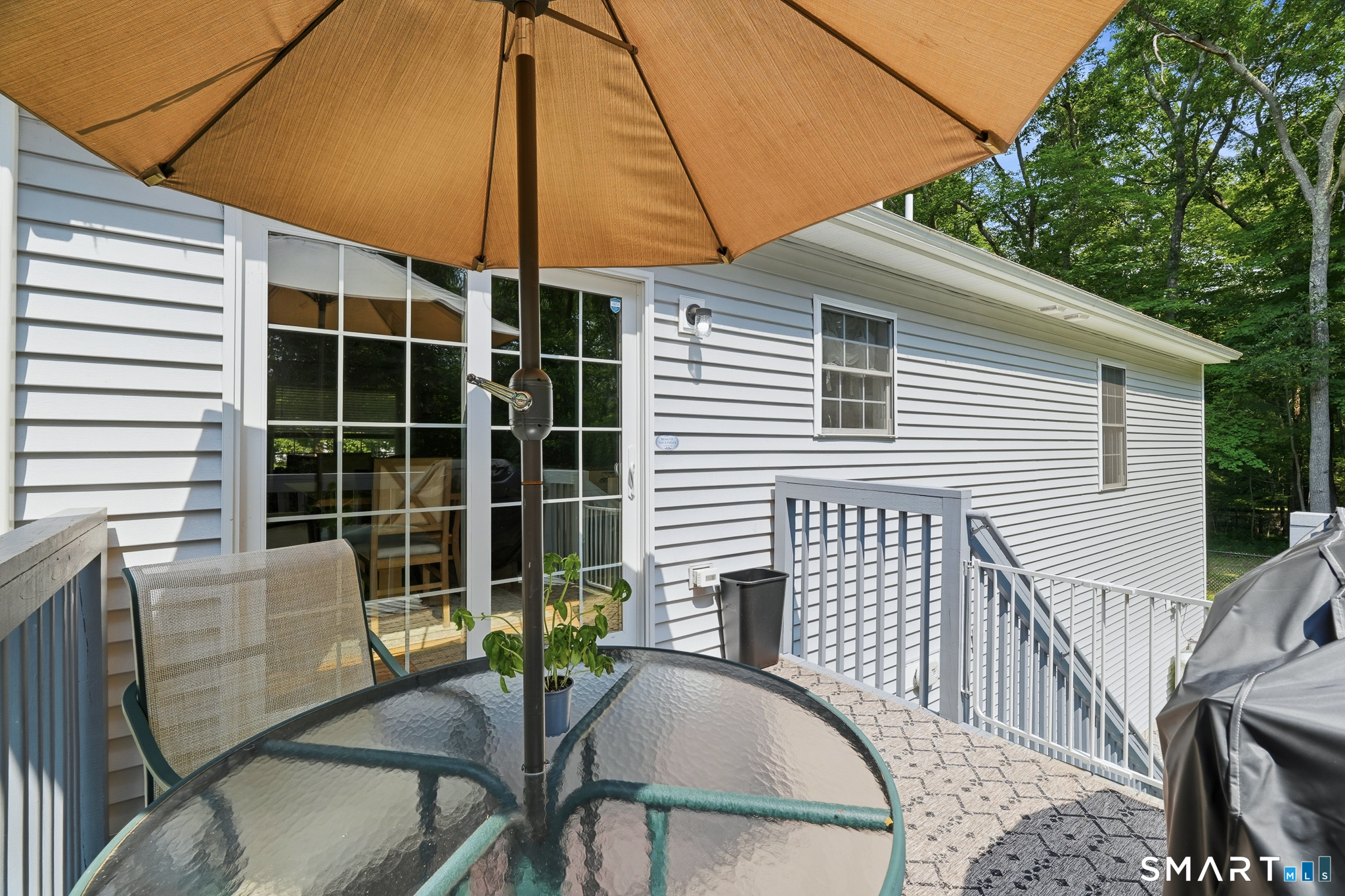 845 Old Colchester Road Montville, CT 06370 - Photo 31 of 38