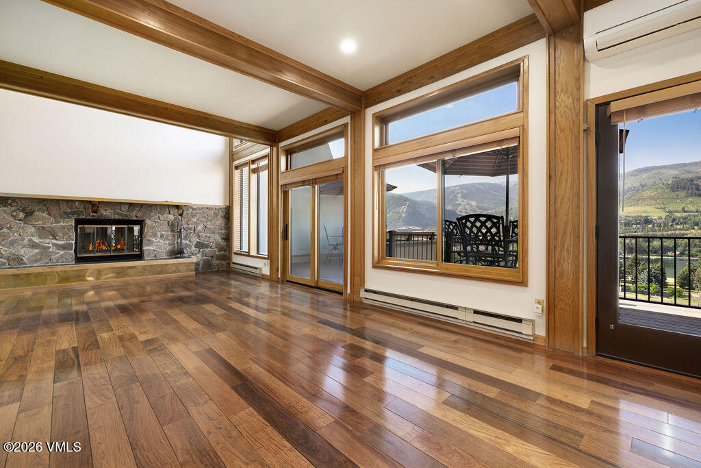 440 Nottingham Road, Unit 14 Avon, CO 81620 - Photo 3 of 32 2607_chambertin_th_14_interior_living_a