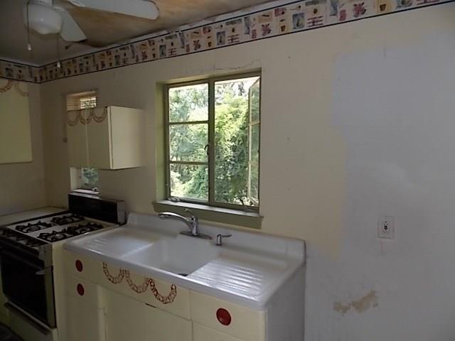 401 Hawthorne Road Pittsburgh, PA 15209 - Photo 20 of 23 Gallery Image 20