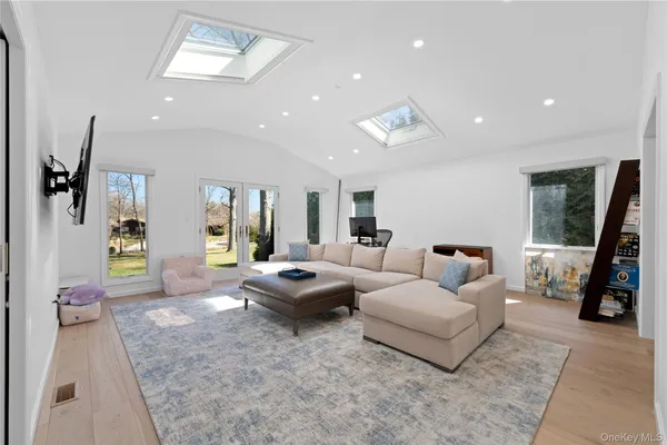 $3,400,000 | 930 Smith Lane, Woodmere, NY 11598