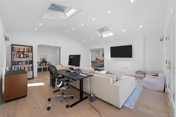 $3,400,000 | 930 Smith Lane, Woodmere, NY 11598