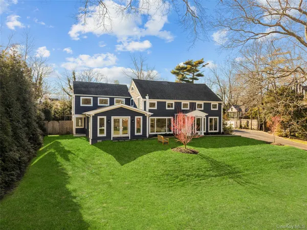 $3,400,000 | 930 Smith Lane, Woodmere, NY 11598