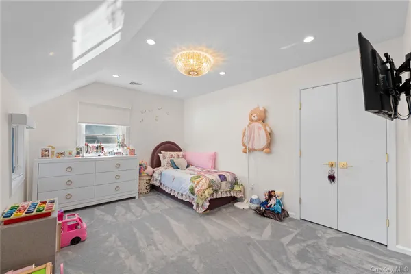 $3,400,000 | 930 Smith Lane, Woodmere, NY 11598