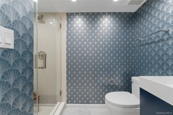 $3,400,000 | 930 Smith Lane, Woodmere, NY 11598