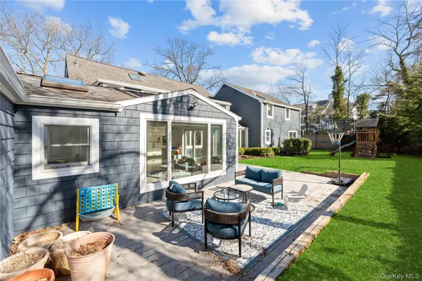 $3,400,000 | 930 Smith Lane, Woodmere, NY 11598