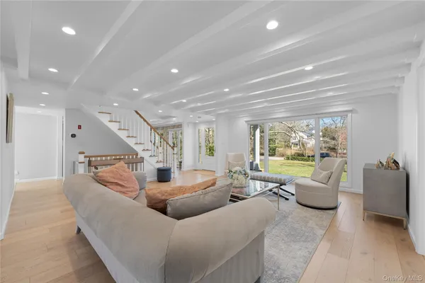 $3,400,000 | 930 Smith Lane, Woodmere, NY 11598