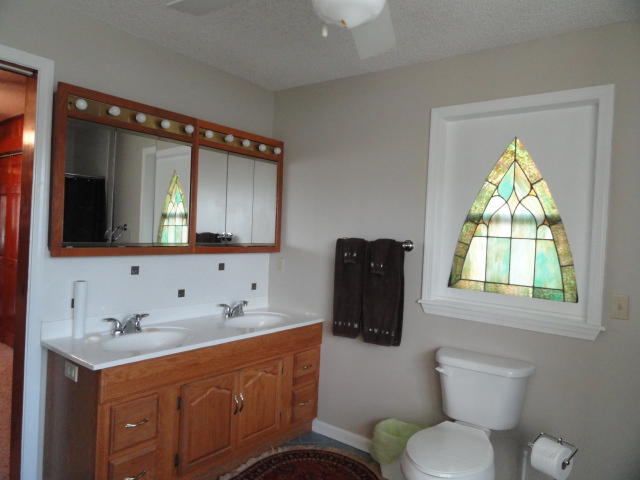 5528 Bill Davis Road Summerton, SC 29148 - Photo 20 of 32 bath 3a