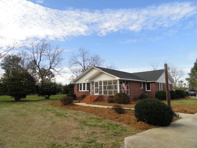 5528 Bill Davis Road Summerton, SC 29148 - Photo 23 of 32 paved parking area and walkway