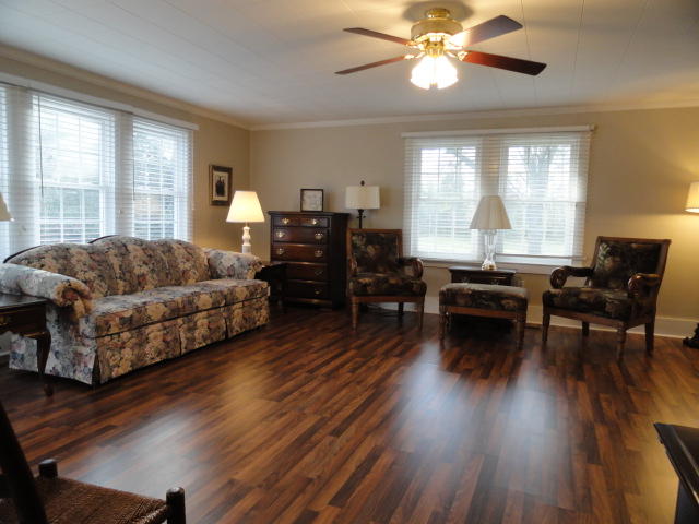 5528 Bill Davis Road Summerton, SC 29148 - Photo 5 of 32 living room a