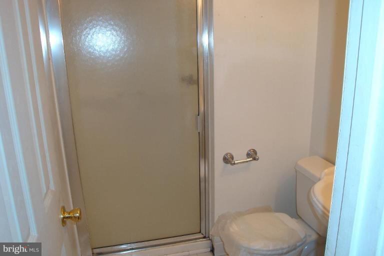 10906 Rock Coast Road Columbia, MD 21044 - Photo 7 of 12 Bath #2
