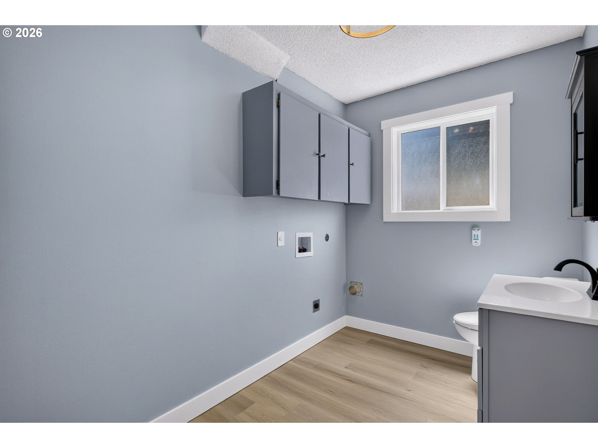 5685 Southwest 207th Avenue Beaverton, OR 97078 - Photo 31 of 43 Laundry