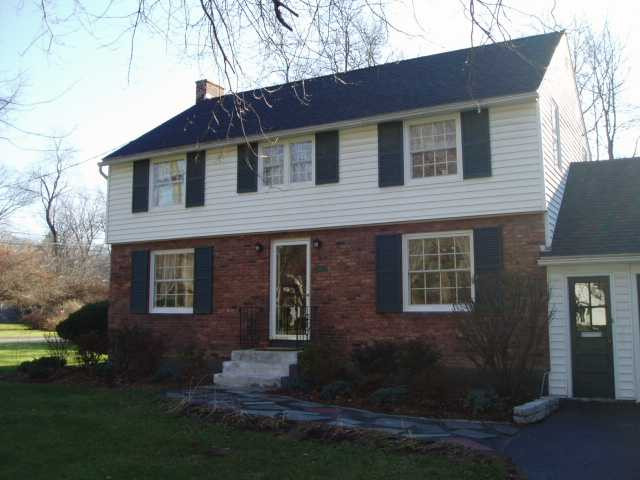 1920 Townsend Road Niskayuna, NY 12309 - Photo 2 of 10 Photo 2