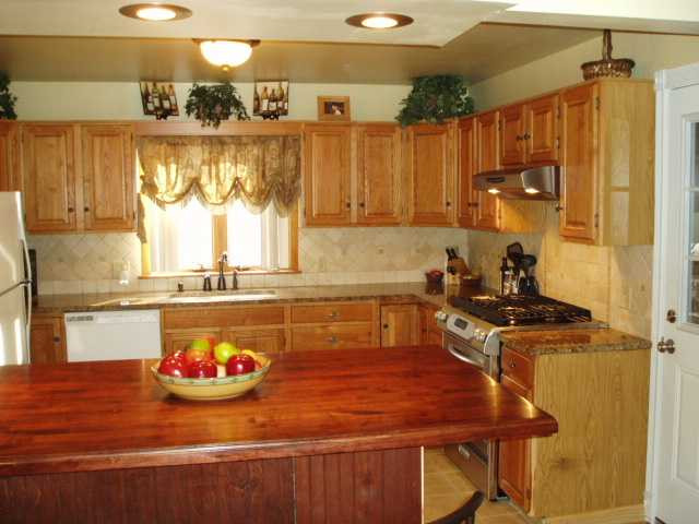 1920 Townsend Road Niskayuna, NY 12309 - Photo 4 of 10 Photo 4