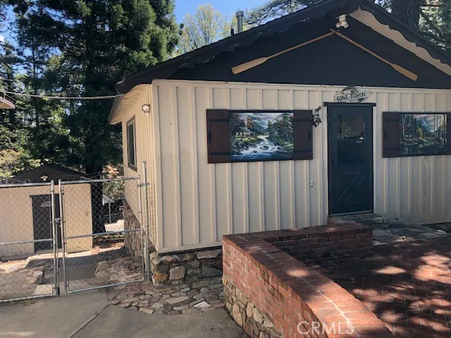 $785,000 | 1055 Playground Drive, Crestline, CA 92325