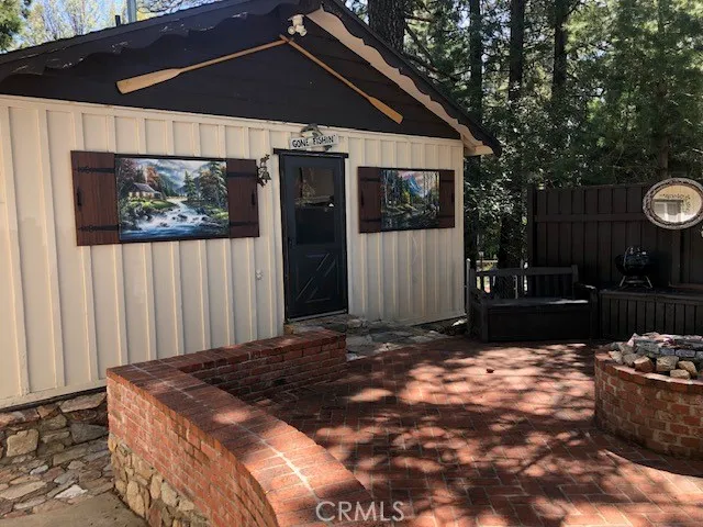 $785,000 | 1055 Playground Drive, Crestline, CA 92325