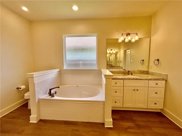 $2,300 | 2044 Orleans Street, Mandeville, LA 70448