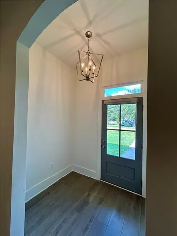 $2,300 | 2044 Orleans Street, Mandeville, LA 70448