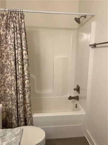 $2,300 | 2044 Orleans Street, Mandeville, LA 70448