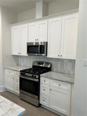 $2,300 | 2044 Orleans Street, Mandeville, LA 70448