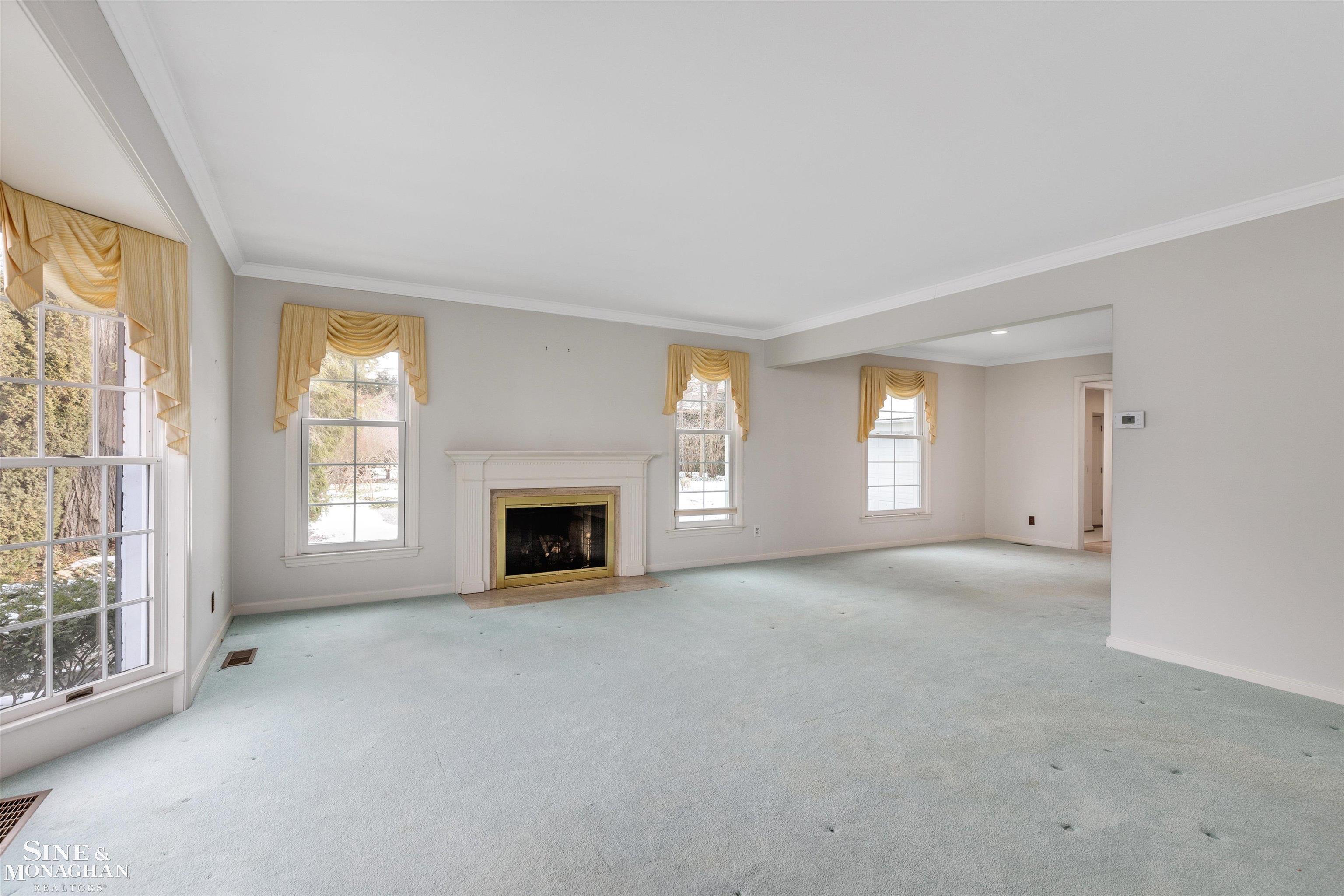 262 Stephens Road Grosse Pointe, MI 48236 - Photo 5 of 33 50166432-24261d5a-44e2-4207-bfd3-ee283979d617.JPG