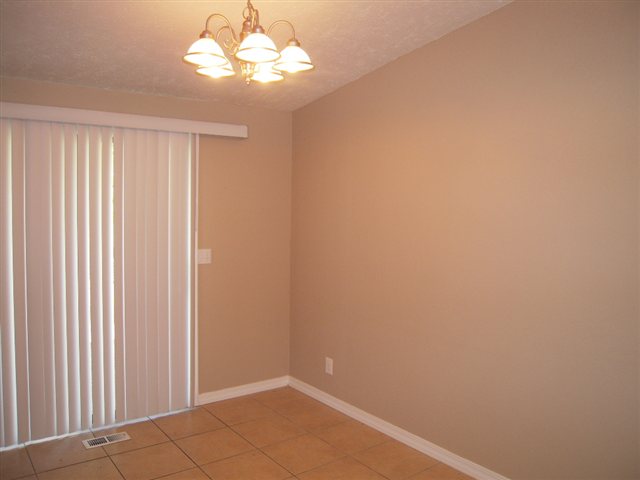 813 South Blake Road Spokane Valley, WA 99216 - Photo 5 of 8