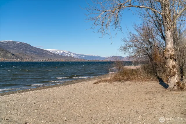 $899,990 | 33 Hard Cider Drive, Oroville, WA 98844