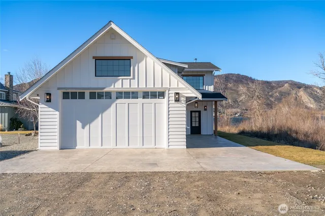 $899,990 | 33 Hard Cider Drive, Oroville, WA 98844