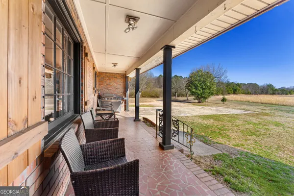 $334,900 | 432 Airport Road, Canon, GA 30520