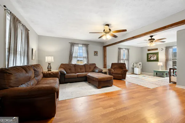 $334,900 | 432 Airport Road, Canon, GA 30520