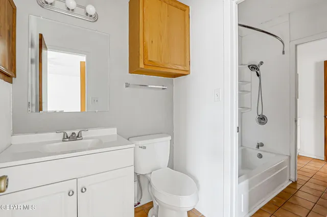a bathroom with a tub