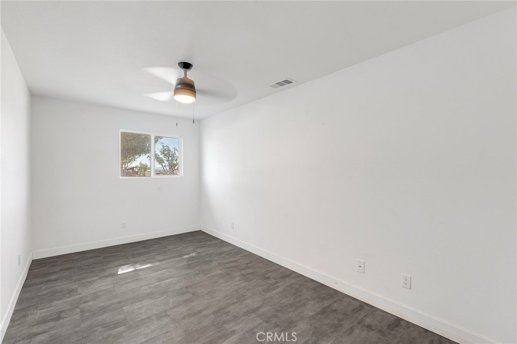 25811 Del Sol Road Apple Valley, CA 92308 - Photo 22 of 35