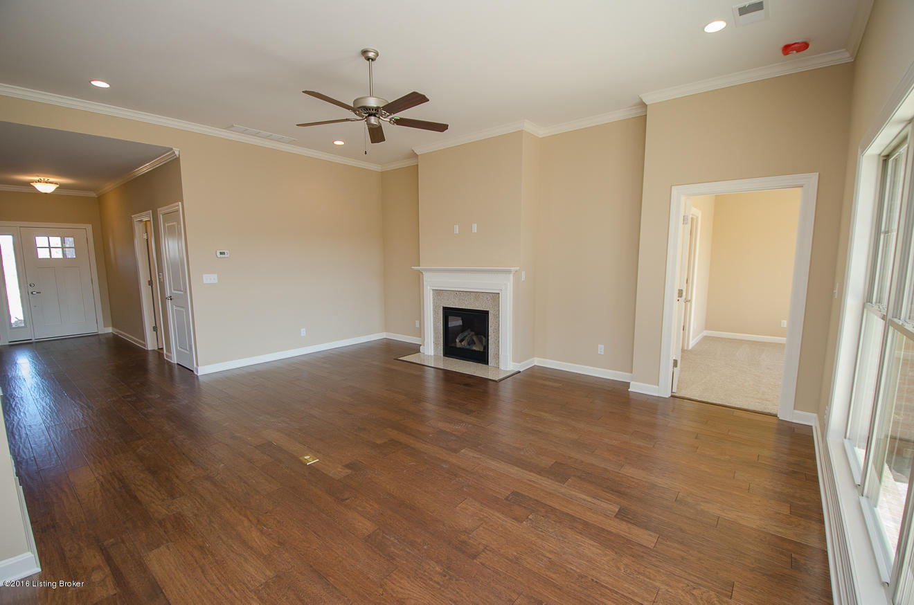 10110 Long Home Road Louisville, KY 40291 - Photo 10 of 40 Great Room